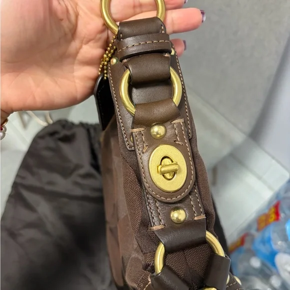 Coach Vintage Carly signature shoulder bag - Picture 7 of 10